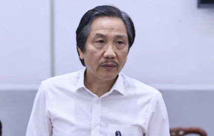 Không nên để công chức tự viết đơn thôi việc, phải phân loại để tinh giản