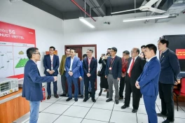Một trường đại học ở Việt Nam mở hẳn phòng thí nghiệm nghiên cứu 5G, 6G, hướng tới ứng dụng xe tự lái và phẫu thuật từ xa
