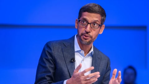 CEO Google thừa nhận đang đi sau đối thủ, cần nỗ lực bắt kịp OpenAI