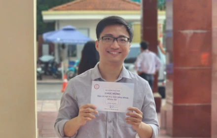 Thủ khoa kỳ thi bác sĩ nội trú ĐH Y Hà Nội Vũ Ngọc Duy: "Có lúc em học tới 13 tiếng mỗi ngày"