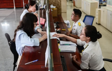Sao lại cưỡng chế thuế bằng cách thu hồi giấy phép kinh doanh?