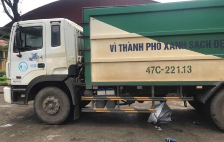 Thương tâm vụ học sinh ở Đắk Lắk bị xe rác cán tử vong trong trường