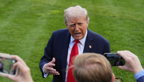 Trump trả lời về drone Nga vào Ba Lan thế này thảo nào chẳng bị gọi là "đồng chí Trump"