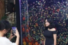 Độc đáo cà phê thủy cung đang hút giới trẻ