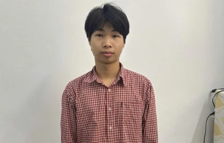Mất nết vô cùng! Thanh niên đăng bán mô hình hoạt hình rồi giao cho khách cục gạch 🧱