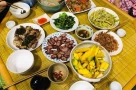 Ăn tối mấy giờ là muộn? Vì sao không nên ăn tối muộn?