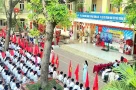 Nhiều phụ huynh bức xúc khi vào đầu năm học mới được vận động đóng góp, mua tivi 100 inch giá 40 triệu