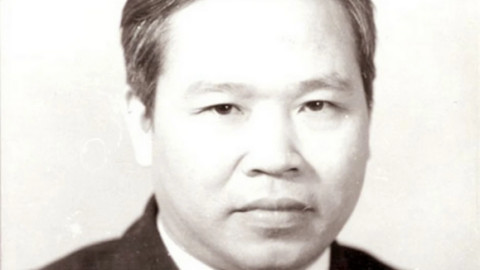 Nhà thơ Việt Nam được bầu làm Viện sĩ Viện Hàn lâm thơ thế giới