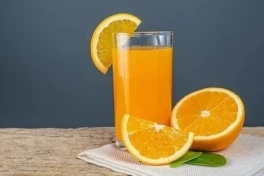 6 nhóm người không nên uống nước cam hàng ngày