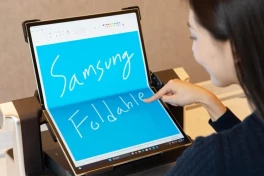 Màn hình OLED gập 18 inch xuất hiện tại CES 2025