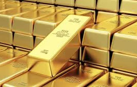 Giá vàng thế giới vượt 3700 USD/ ounce