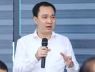 “Tin tức chính thống đi chậm như thang bộ còn tin tức của thế lực thù địch đi nhanh như thang máy”
