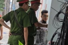 Nóng! Hình cảnh mới nhất ca sĩ Ưng Hoàng Phúc đến Công an TPHCM làm việc