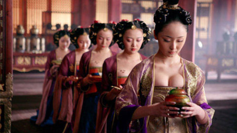 Hé lộ cuộc sống ăn chơi trác táng, hoang d.a.m vô độ của vúa chúa ngày xưa