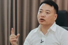 Chuyện gì đang xảy ra với Shark Bình mà ham hố tranh luận trên mạng xã hội thế?