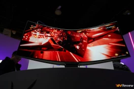 Trải nghiệm màn hình biến cong thành thẳng, uốn thẳng thành cong LG OLED UltraGear GX9 Series tại CES 2025