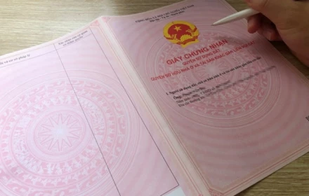Chuyện hy hữu: Mua đất nhưng không làm thủ tục sang tên sổ đỏ ngay, chú phải hầu tòa khi cháu ruột ly hôn