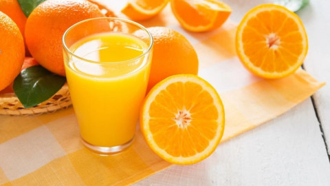 Người đau dạ dày có nên uống nước cam?
