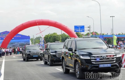 Cầu Phong Châu mới khánh thành, nhanh tiến độ lại tiết kiệm 200 tỷ, nghe đơn vị thi công đã uy tín