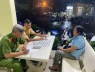 Mời làm việc vụ người phụ nữ rải “bột lạ” ở TP HCM