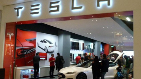 Quy định mới của châu Âu vô tình mở ra "mỏ vàng" tỷ đô cho Tesla