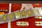 Giá vàng SJC neo cao kỷ lục, chênh lệch gần 14 triệu đồng so với thế giới