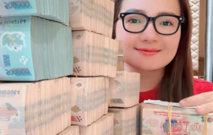 Hoàng Hường chơi ngông: Bị bắt nhưng vẫn... livestream từ thiện