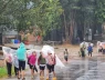 Tin mới nhất: Hiệu trưởng ở Hà Nội tự quyết định cho học sinh nghỉ hay đi học ngày 7/10