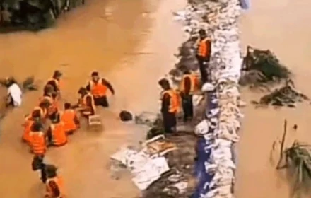 Phía sau clip nước lũ dâng cao, tưởng nuốt chửng người giữ đê ở Thái Nguyên