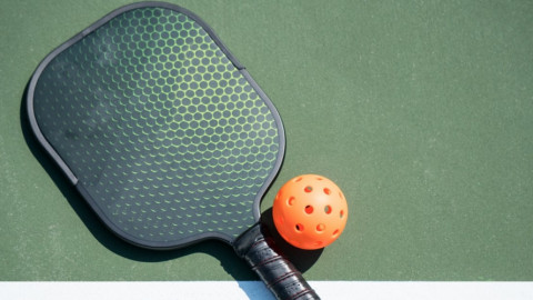 Độ nhám của vợt Pickleball liệu có ảnh hưởng tới khả năng đánh xoáy?