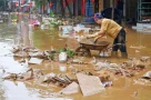 LŨ RÚT, THÁI NGUYÊN HIỆN LÊN VỚI MỘT KHUNG CẢNH XÓT XA…