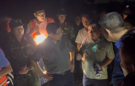 Sóc Sơn (Hà Nội) nước tràn qua đường tàu, cao tốc, Thủ tướng Chính phủ có mặt tại hiện trường trong đêm