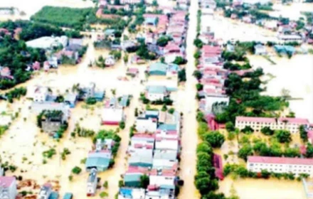 “Mất hết rồi!” tiếng nấc nghẹn lòng của bà con vùng lũ khi nước rút!