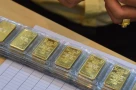 Vì sao giá vàng nhẫn, vàng miếng đồng loạt tăng mạnh, vượt mốc 146 triệu đồng/lượng, cao nhất tron lịch sử?