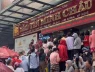 Vàng lên 145 rồi mà cả ngày nay người ta vẫn xếp hàng mua không chán!