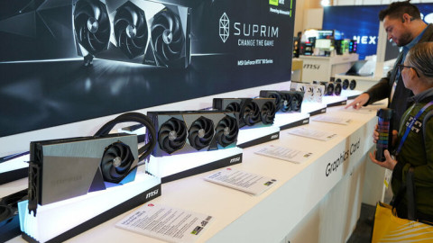 CES 2025: MSI ra mắt card đồ họa NVIDIA GeForce RTX 50 Series thế hệ tiếp theo cho kỷ nguyên AI, đầy đủ option, từ “to nạc” đến mảnh mai