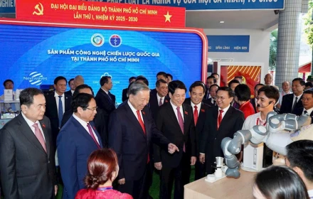 Vì sao nam sinh giới thiệu robot với Tổng Bí thư Tô Lâm gây 'bão' mạng?