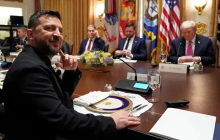 Zelensky "tội nghiệp" lại bị Trump trêu chọc