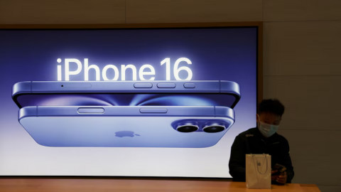 Thôi xong rồi! iPhone "thất thủ thê thảm" chưa từng có ở Trung Quốc, Tim Cook tính sao đây?