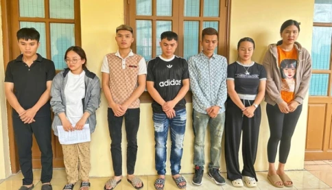 Giả làm gái đẹp kết bạn trên mạng xã hội để lừa đảo