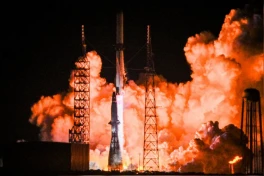 Tên lửa New Glenn của Blue Origin lần đầu tiên bay vào quỹ đạo