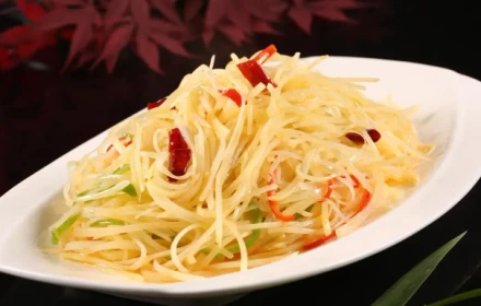 Cách chế biến khoai tây khác lạ, vừa đưa cơm, giới trẻ có thể rất thích