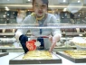 Giá vàng trong nước sẽ ra sao sau 9h sáng nay khi giá vàng thế giới lao dốc?