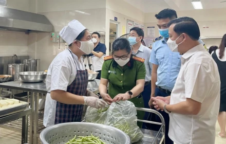 Vụ 40 học sinh nhập viện ở Quảng Trị: Nỗi lo an toàn thực phẩm học đường