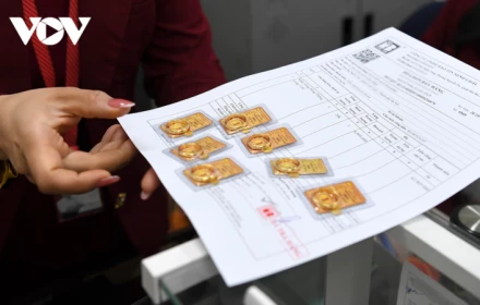 Vì sao giá vàng SJC hôm nay cao hơn thế giới hơn 20 triệu đồng/lượng?