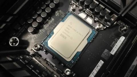 Bản vá CPU Arrow Lake của Intel có thực sự sửa được lỗi khi chơi game?