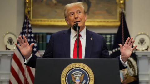 Tổng thống Trump cân nhắc áp thuế 10% lên hàng hóa Trung Quốc