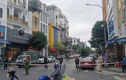 Nóng nhất lúc này: Đồng loạt khám xét một số tiệm vàng ở Thanh Hóa