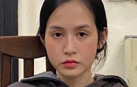 Bắt hot gơn lừa tình qua mạng , giả danh nhân viên ngân hàng