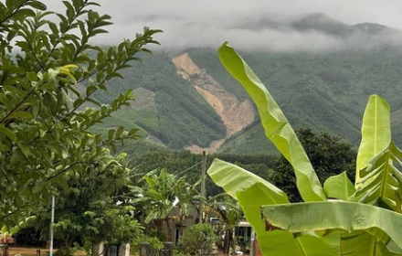 Quả núi dài 2 km đổ sập, 1 người bị đè chết thương tâm